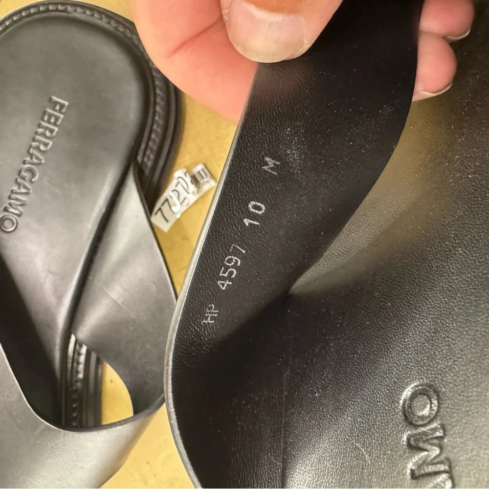 Salvatore Ferragamo Dory Men’s Leather sandals - Picture 3 of 5